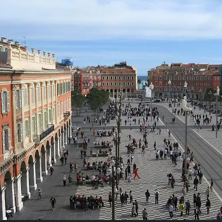 شقة Gustave نيس